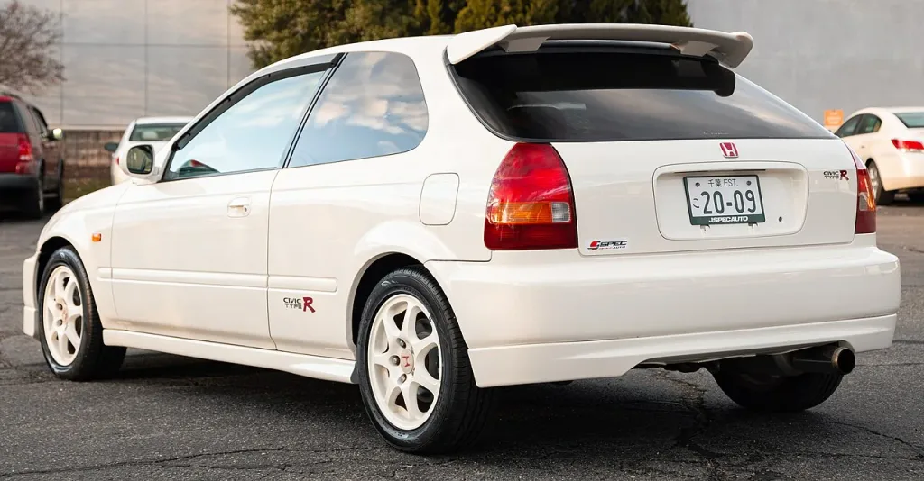 Honda Civic Type R EK9; B16B motorlu örnek