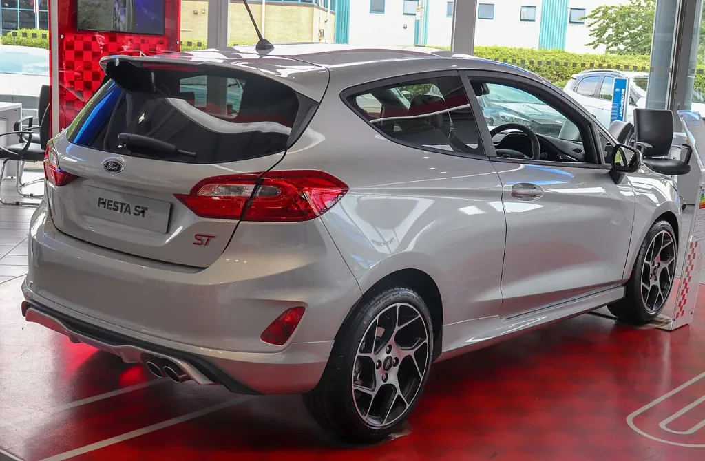 Ford Fiesta ST 1.5, arka görünüm