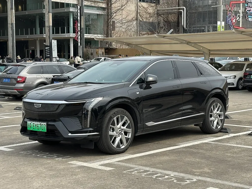 Cadillac OPTIQ · 2025