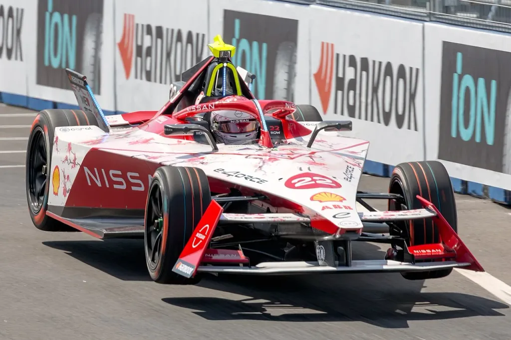 Oliver Rowland Nissan Formula E otomobilinde, Tokyo 2024
