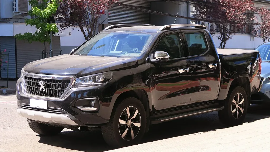Peugeot Landtrek BlueHDi 180 Allure 4x4