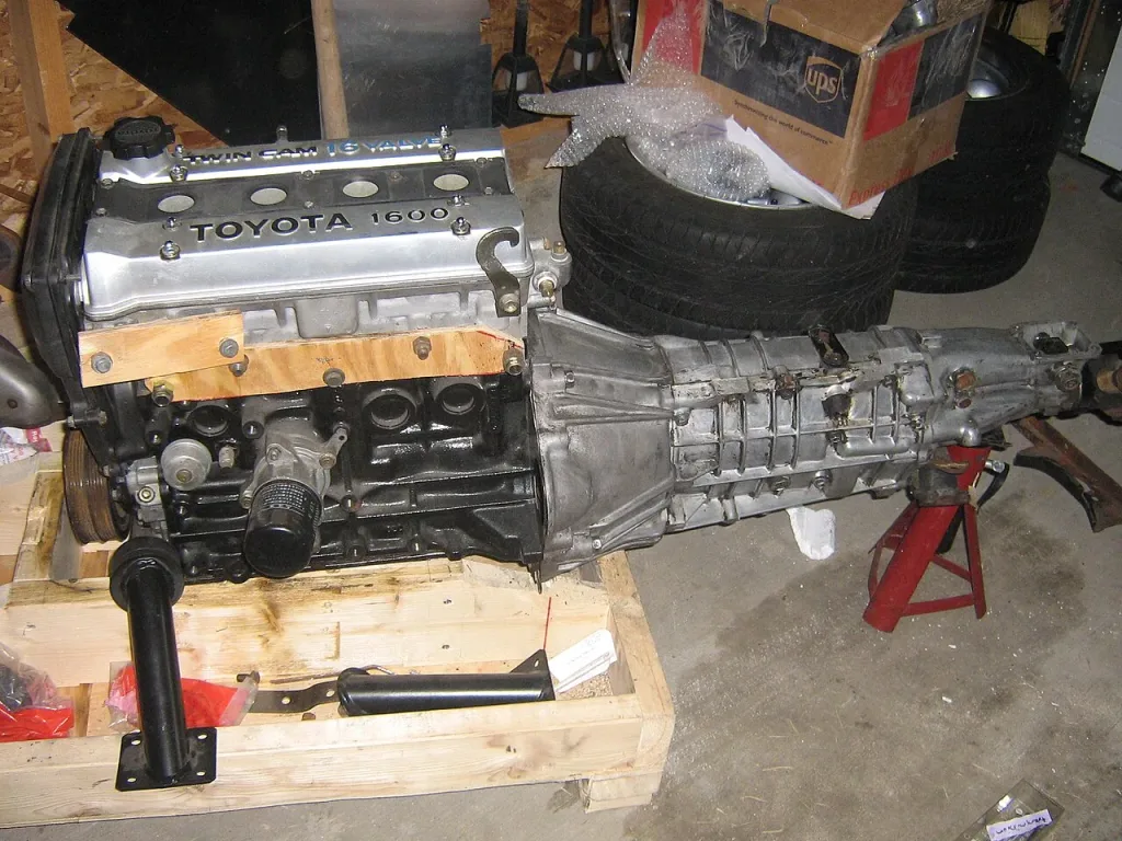 Toyota 4A-GE motor ve T50 şanzıman